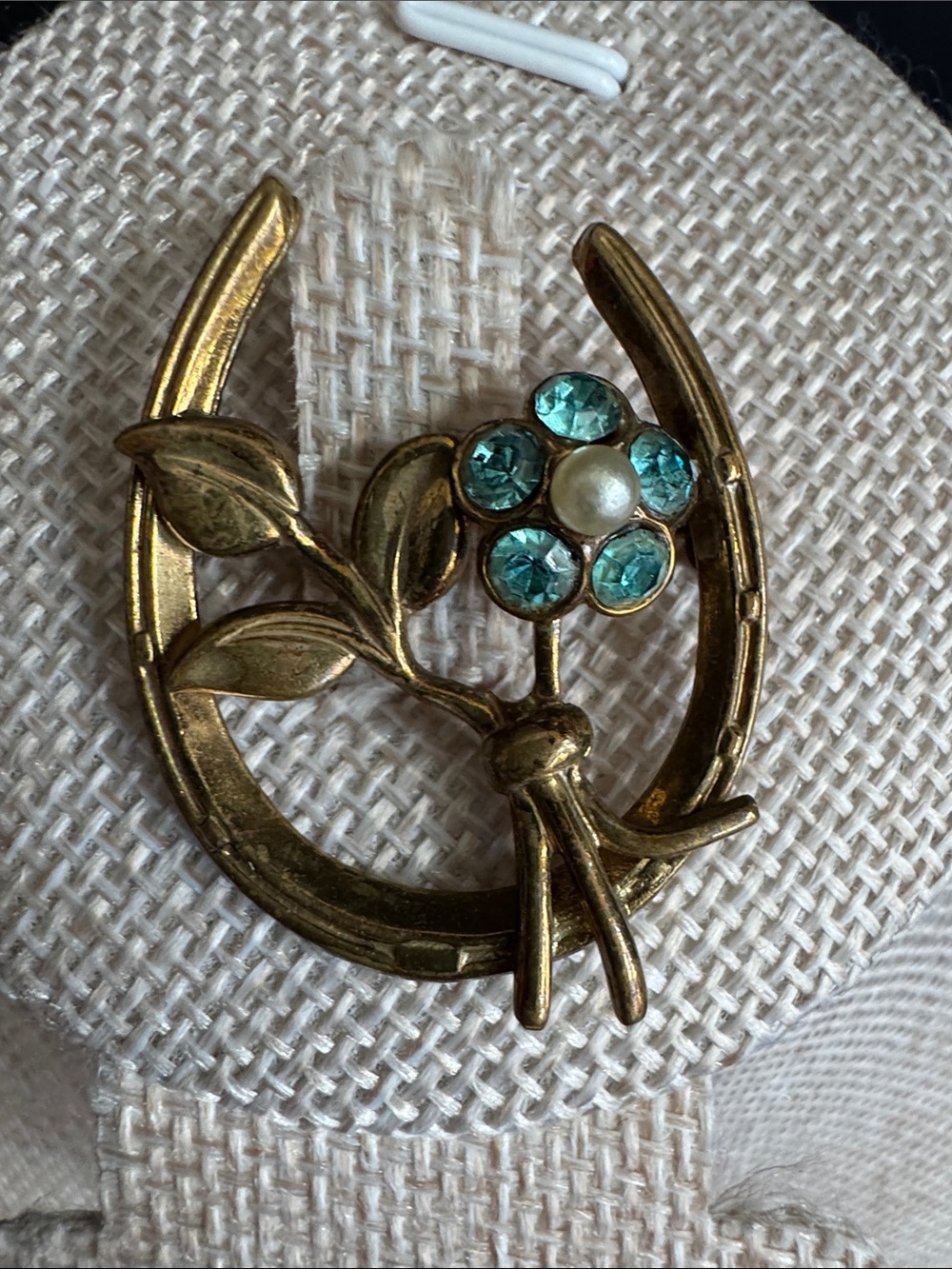 VVTG Signed Coro Horseshoe Brooch - Gold Tone w/Faux Pearls & Blue Rhinestones